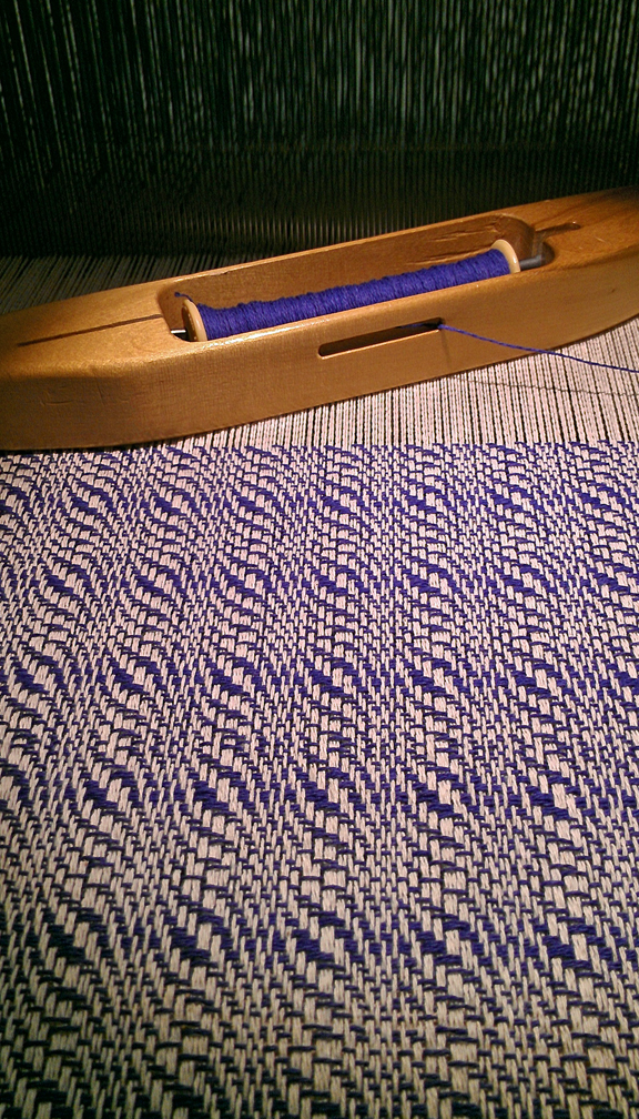 131001 Undulating Twill