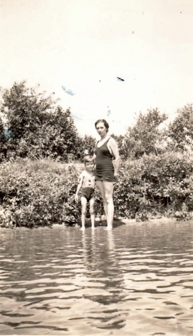 1937 Holland Pond